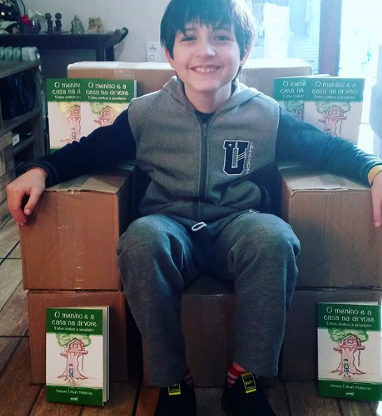 Samuel lança "O menino e a casa na árvore"