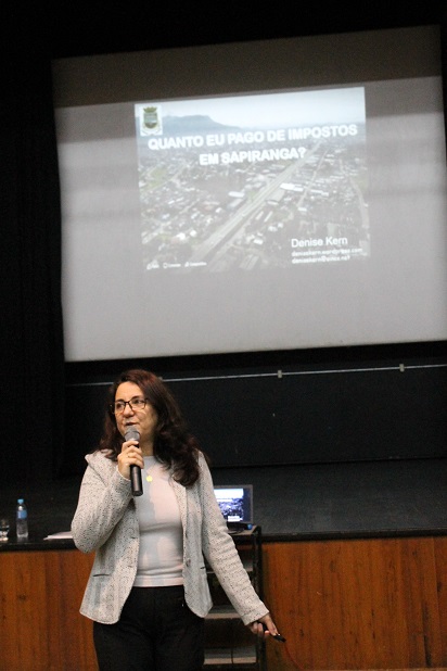 Denise Kern palestra em Sapiranga